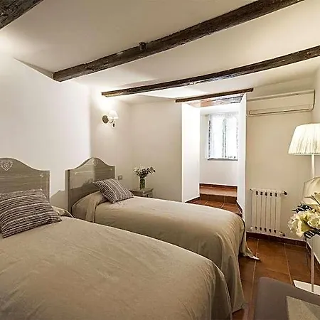 Couette-café I Tre Camini 3*